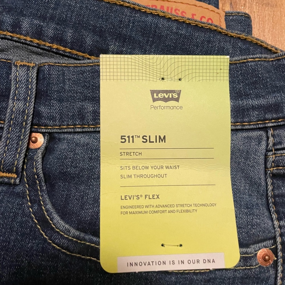 New. Never worn.